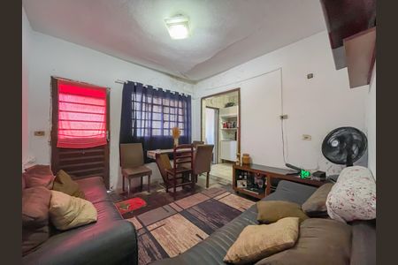 Casa à venda com 250m², 2 quartos e 2 vagas Casa à venda com 250m², 2 quartos e 2 vagasSala