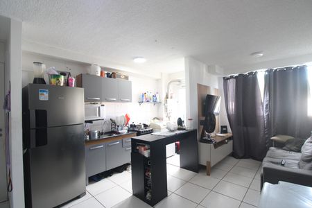 Apartamento para alugar com 45m², 2 quartos e 1 vagaSala/Cozinha