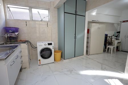 Apartamento para alugar com 120m², 3 quartos e 1 vagaÁrea de Serviço