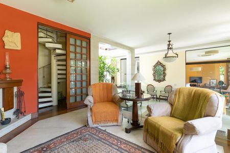 Casa à venda com 4 quartos, 365m² em Piratininga, Niterói