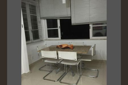 Apartamento à venda com 3 quartos, 130m² em Copacabana, Rio de Janeiro