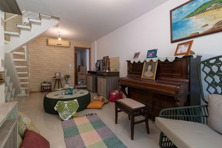 Apartamento à venda com 3 quartos, 193m² em Itacoatiara, Niterói