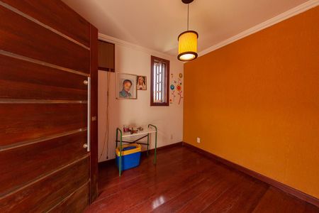 Casa à venda com 4 quartos, 220m² em Itaipu, Niterói