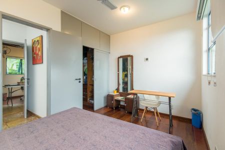 Casa à venda com 4 quartos, 277m² em Itacoatiara, Niterói