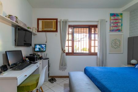 Casa à venda com 3 quartos, 450m² em Serra Grande, Niterói