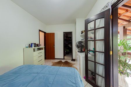 Casa à venda com 6 quartos, 250m² em Serra Grande, Niterói