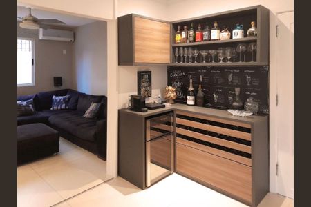 Casa à venda com 5 quartos, 228m² em Badu, Niterói