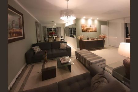 Casa à venda com 5 quartos, 228m² em Badu, Niterói