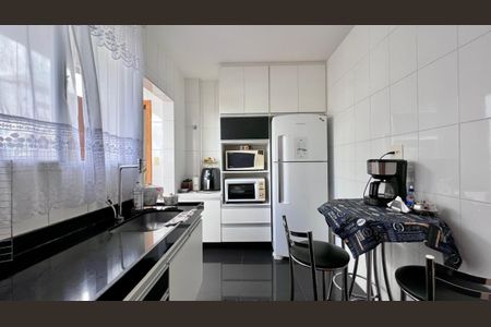 Apartamento à venda com 82m², 3 quartos e 2 vagascozinha
