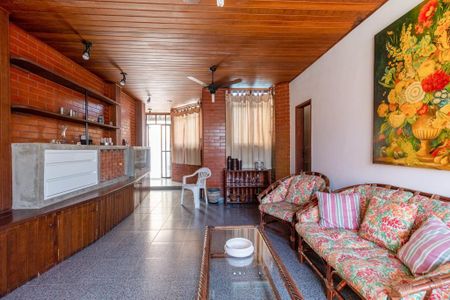 Apartamento à venda com 4 quartos, 320m² em Ingá, Niterói