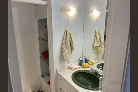 Apartamento à venda com 129m², 4 quartos e 2 vagas