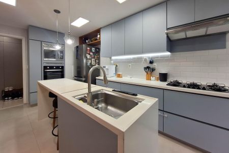 Apartamento à venda com 115m², 3 quartos e 2 vagasCozinha