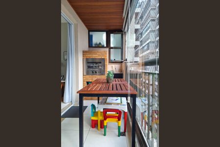 Apartamento à venda com 115m², 3 quartos e 2 vagasVaranda da Sala