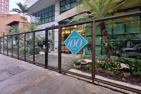 Apartamento à venda com 115m², 3 quartos e 2 vagasFachada