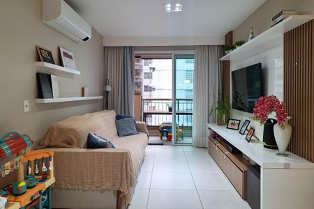 Apartamento à venda com 115m², 3 quartos e 2 vagasSala