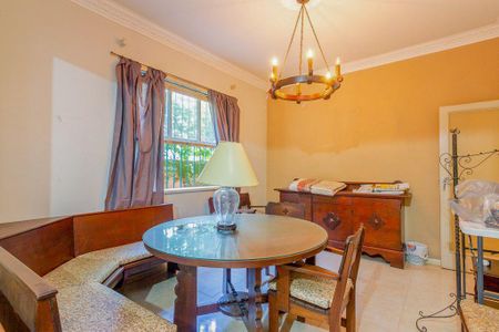 Casa à venda com 7 quartos, 292m² em Laranjeiras, Rio de Janeiro