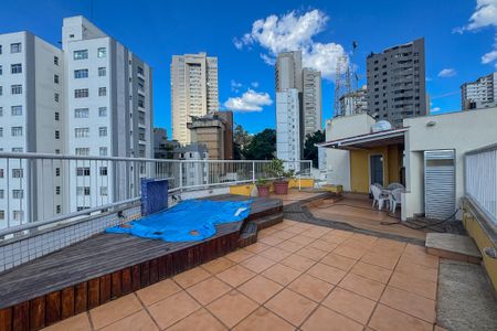 Apartamento para alugar com 340m², 4 quartos e 2 vagas