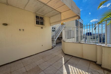 Apartamento para alugar com 340m², 4 quartos e 2 vagas