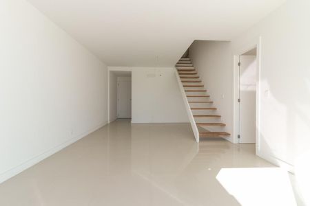 Apartamento à venda com 1 quarto, 212m² em Recreio dos Bandeirantes, Rio de Janeiro