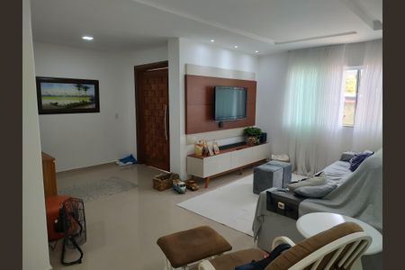 Casa à venda com 3 quartos, 300m² em Vargem Grande, Rio de Janeiro