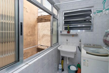 Apartamento à venda com 52m², 2 quartos e 1 vagaCozinha e Área de Serviço