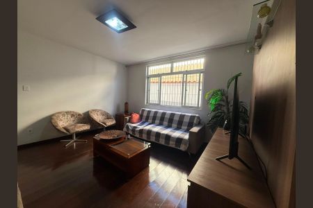 Sala de casa à venda com 3 quartos, 167m² em Santa Ines, Belo Horizonte
