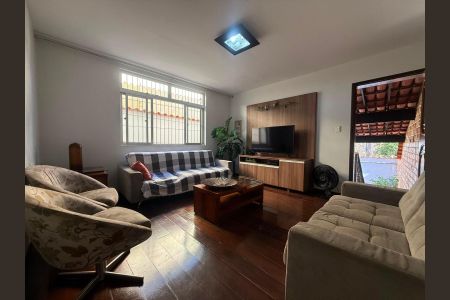 Casa à venda com 3 quartos, 167m² em Santa Ines, Belo Horizonte