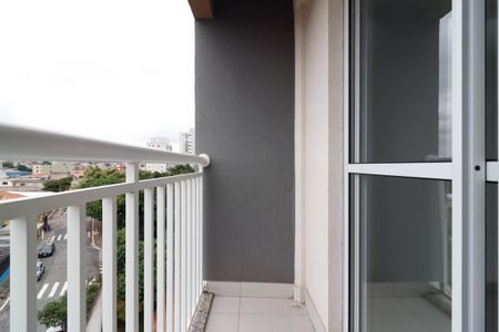 Sacada da Sala de apartamento para alugar com 2 quartos, 48m² em Vila Paranagua, São Paulo