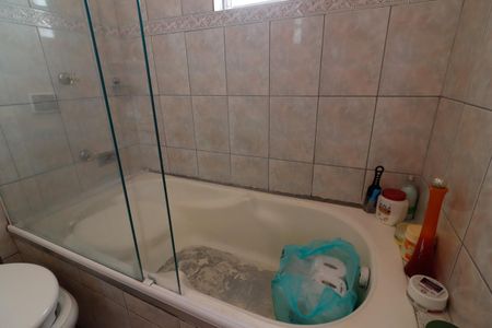 Casa à venda com 165m², 4 quartos e 2 vagas