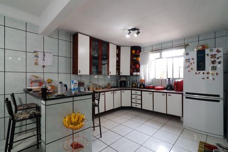 Casa à venda com 165m², 4 quartos e 2 vagas