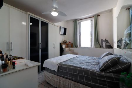 Casa à venda com 165m², 4 quartos e 2 vagas