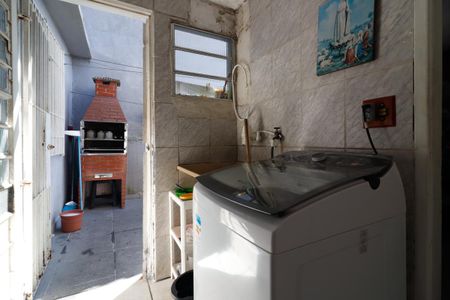 Casa à venda com 165m², 4 quartos e 2 vagas