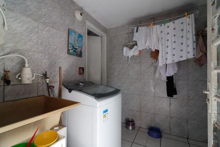 Casa à venda com 165m², 4 quartos e 2 vagas