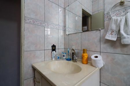 Casa à venda com 165m², 4 quartos e 2 vagas