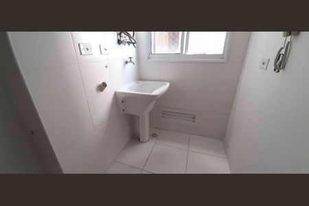 Apartamento à venda com 58m², 3 quartos e 1 vagaÁrea de Serviço