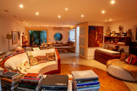 Casa à venda com 4 quartos, 200m² em Recreio dos Bandeirantes, Rio de Janeiro