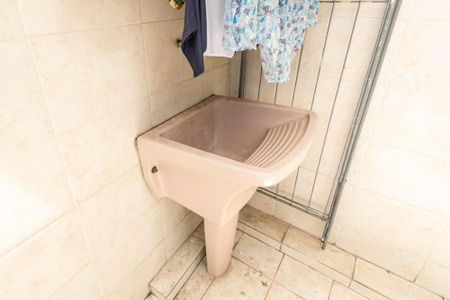 Casa à venda com 157m², 5 quartos e 3 vagas Casa à venda com 157m², 5 quartos e 3 vagasÁrea de serviço 1