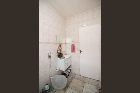 Casa à venda com 270m², 2 quartos e 1 vagaBanheiro 1