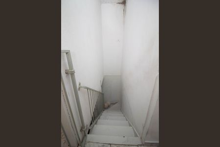 Casa à venda com 270m², 2 quartos e 1 vagaEscada