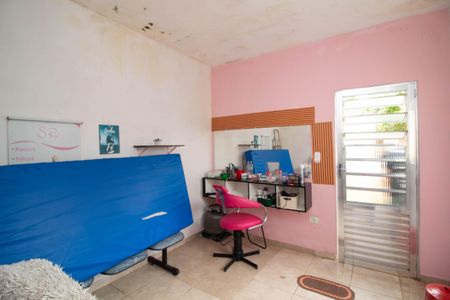 Casa à venda com 270m², 2 quartos e 1 vagaQuarto de Serviço