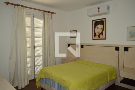 Casa à venda com 630m², 5 quartos e 6 vagasSuíte 1