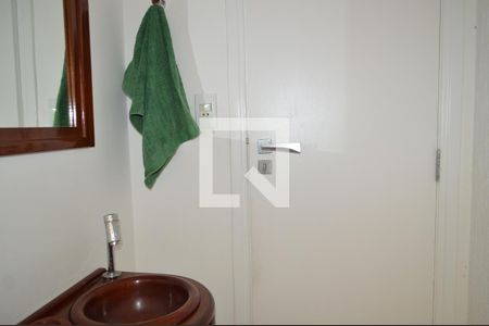 Casa à venda com 630m², 5 quartos e 6 vagasLavabo