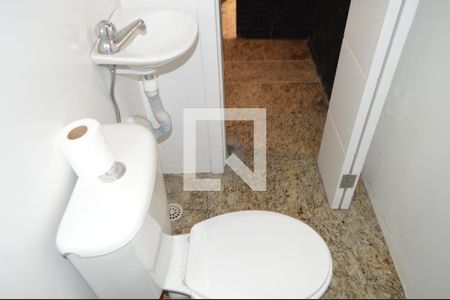 Casa à venda com 630m², 5 quartos e 6 vagasBanheiro do estudio