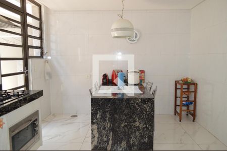 Casa à venda com 630m², 5 quartos e 6 vagasCozinha