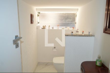 Casa à venda com 630m², 5 quartos e 6 vagasLavabo