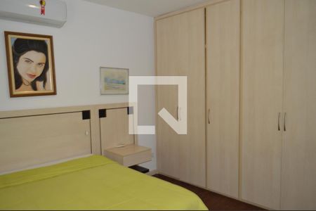 Casa à venda com 630m², 5 quartos e 6 vagasSuíte 1