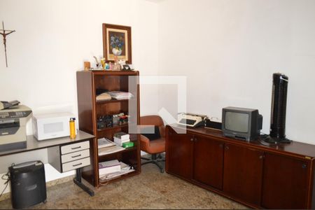 Casa à venda com 630m², 5 quartos e 6 vagasAnte Sala