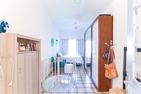 Casa à venda com 120m², 2 quartos e sem vaga Casa à venda com 120m², 2 quartos e sem vagaQuarto