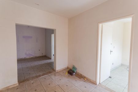 Casa à venda com 359m², 3 quartos e 3 vagas Casa à venda com 359m², 3 quartos e 3 vagasSala da Casa de Fundos