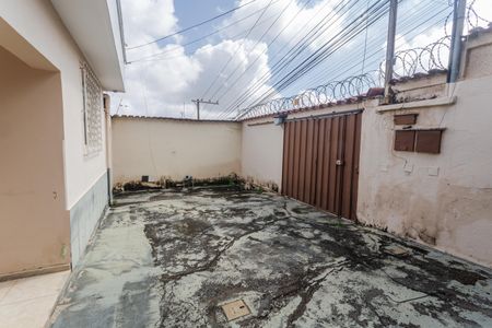 Casa à venda com 359m², 3 quartos e 3 vagas Casa à venda com 359m², 3 quartos e 3 vagasEntrada/Garagem